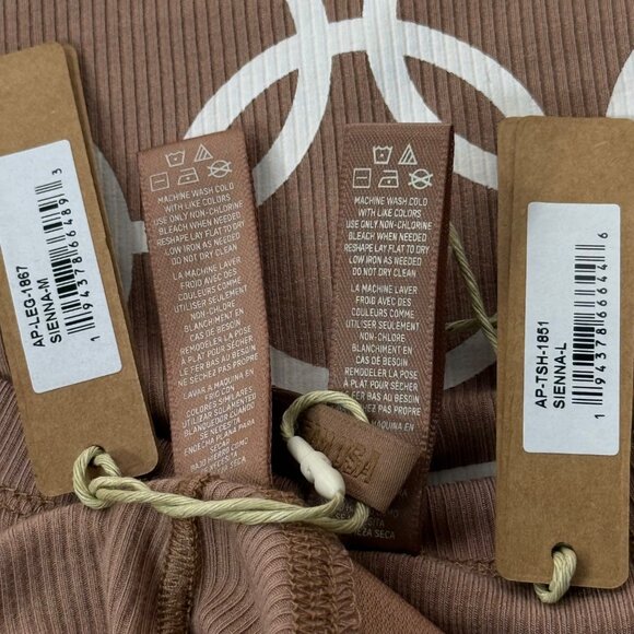 SKIMS Soft Lounge Rib Cropped T-Shirt + Leggings Set Team USA Sienna M/L - Picture 12 of 15